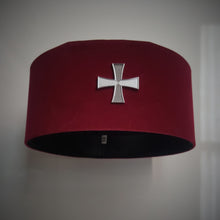 Load image into Gallery viewer, Knights Templar Cap With Badge

