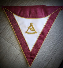 Load image into Gallery viewer, Royal and Select Officer/Past TIM Apron
