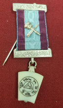 Load image into Gallery viewer, Vintage mark members breast jewel marked silver
