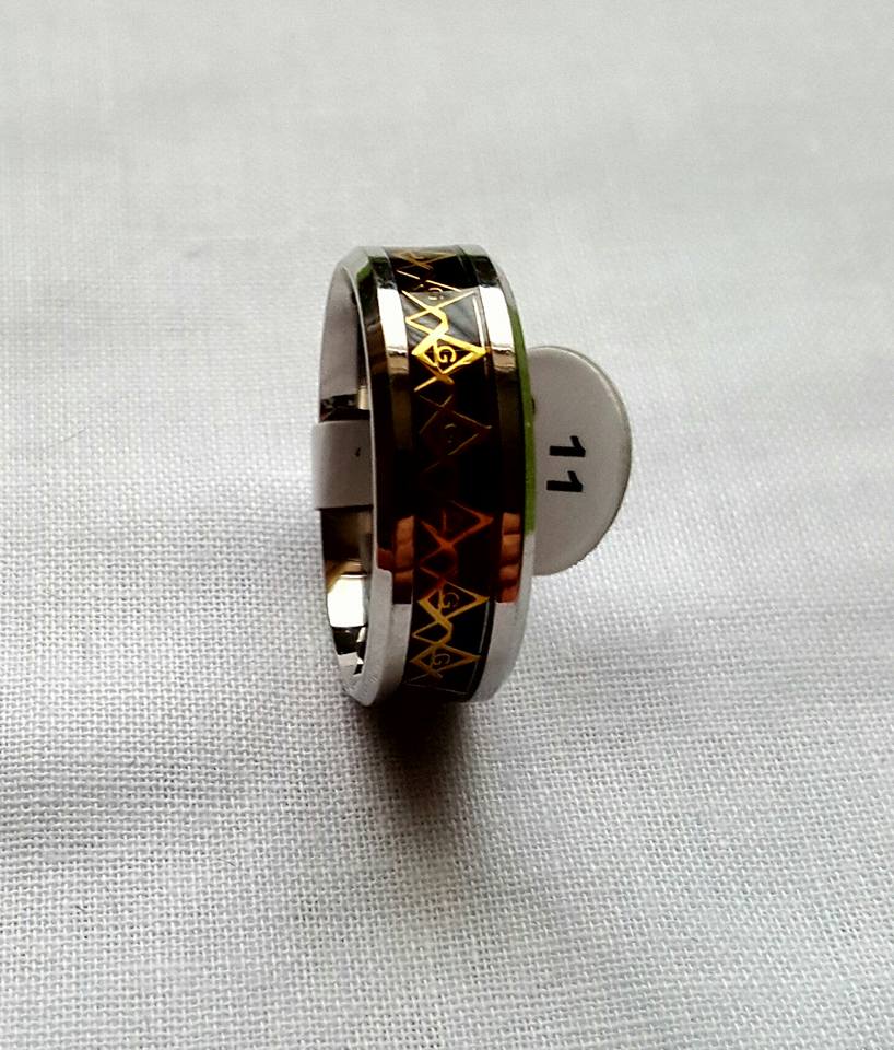 Wedding Band Style Ring (Black and Gold)